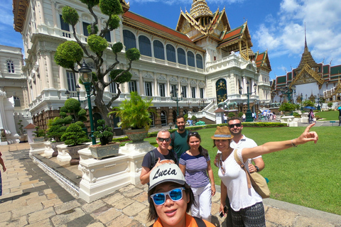 Bangkok: Grand Palace, Wat Pho, Wat Arun Guided Tuk Tuk Tour