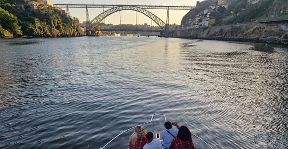 Porto: 7-Brücken-Bootsfahrt & Portwein mit Sonnenuntergangsoption