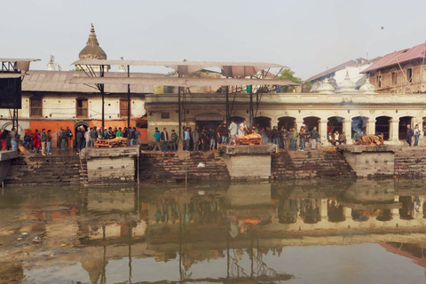 Kathmandu: 7 siti patrimonio dell&#039;umanità tour guidato di 1 giornoTour di 1 giorno in 7 siti dell&#039;UNESCO