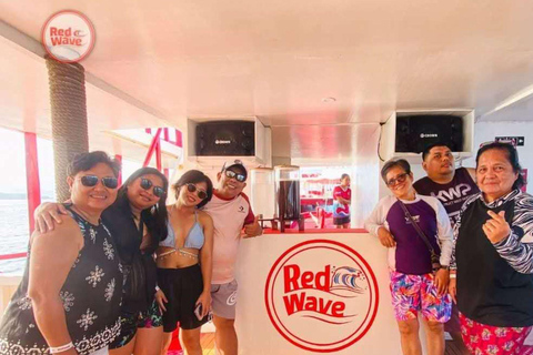 Boracay: Red Wave Island Hopping Tour with Water Activities