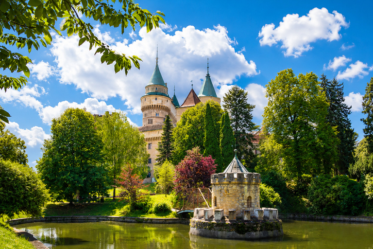 From Bratislava: Guided Day tour of legendary Slovak castles