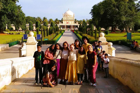 Saree Weaving & Srirangapatna Palace Day Tour from Bangalore