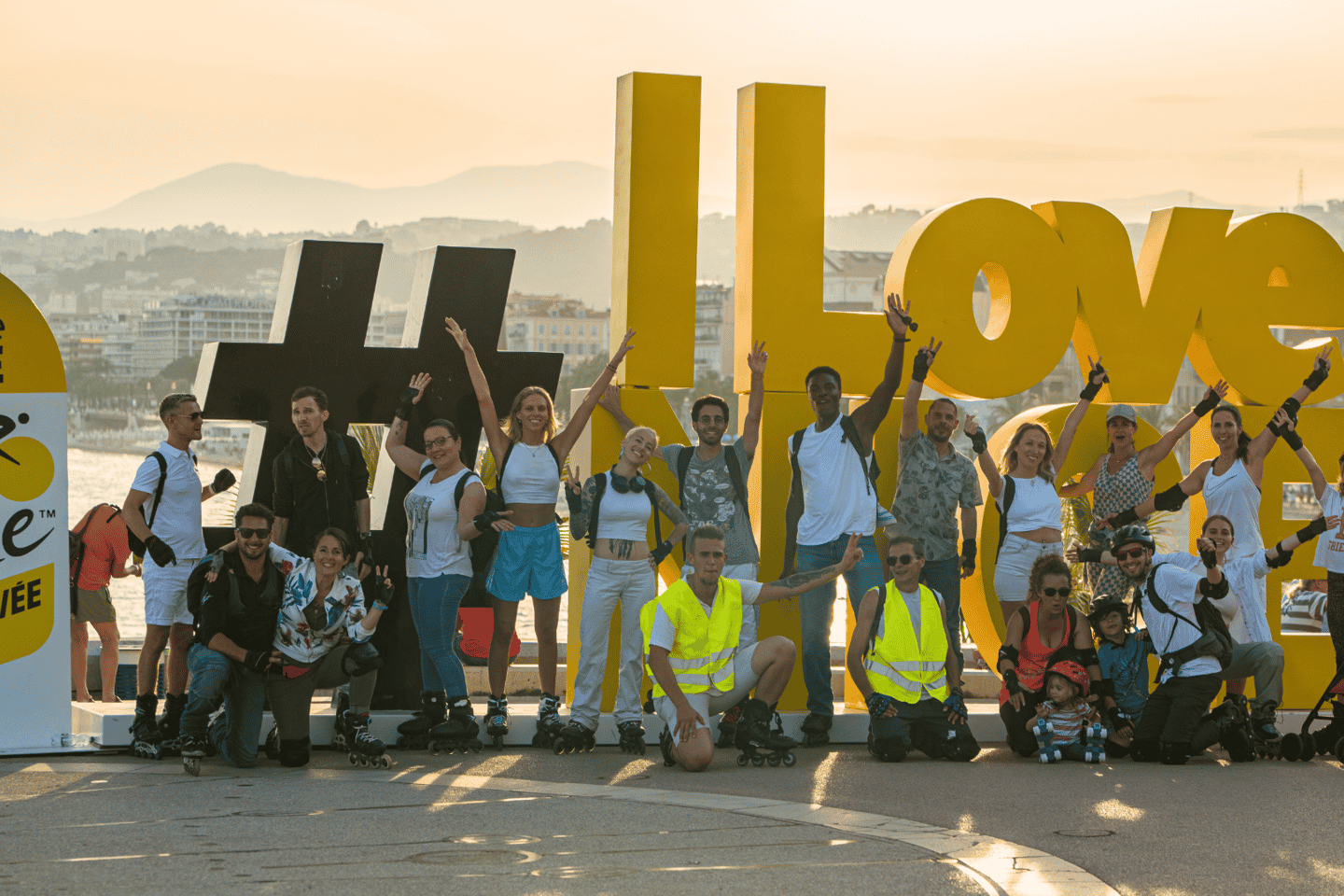 Nice: Rollerblading Tour and Refreshment Break on the Terrace! - Nice: Rollerblade Tour with Refreshments and Live Music!