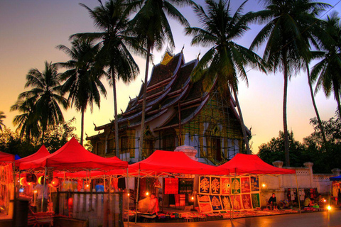 Luang Prabang: Night Market Private Food Tour and BBQ Dinner