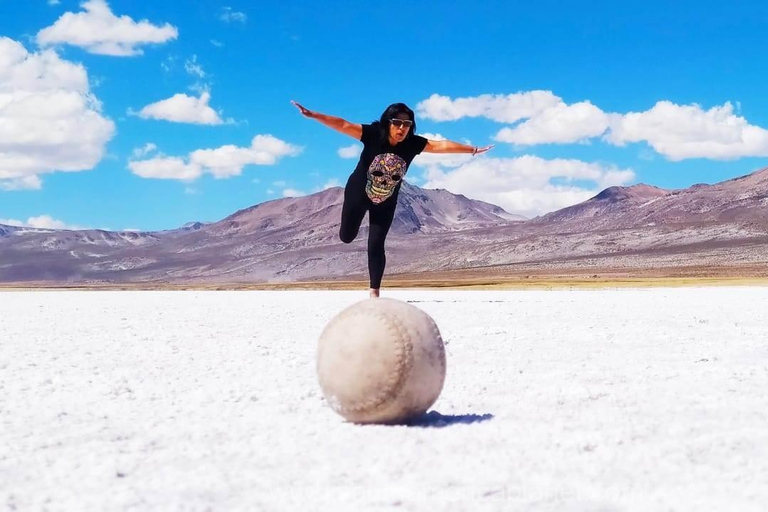 Tour to the Salinas de Arequipa lagoon