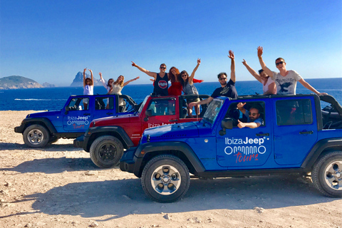 Ibiza: Private Jeep Wrangler Tour & Lunch at Beach Rest.