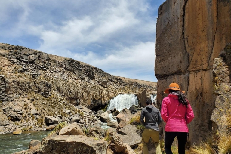 Arequipa: Pillones waterval en Imata stenen bos