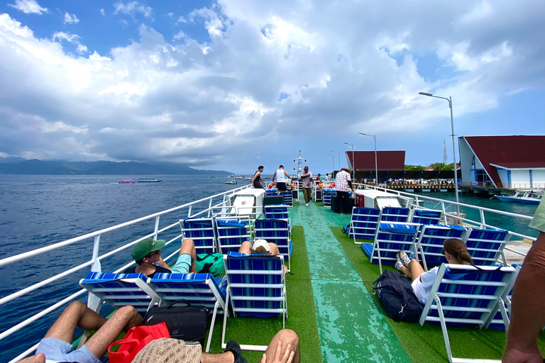 Gili Trawangan: luxury boat to Bali Gili Trawangan to Padang Bai Port