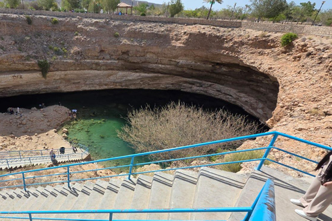 Muscat: Grand Mosque, Sinkhole, & Fins Beach - Romantic Cave