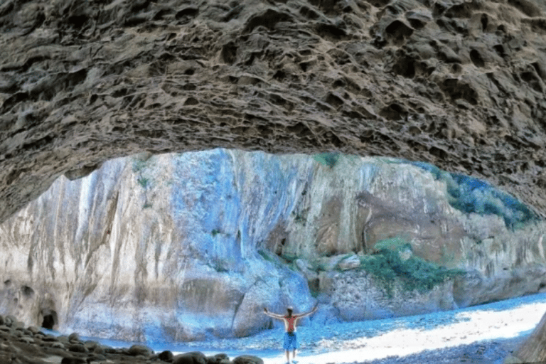 Da Tirana/Durres : Tour di un giorno ai canyon di Holta