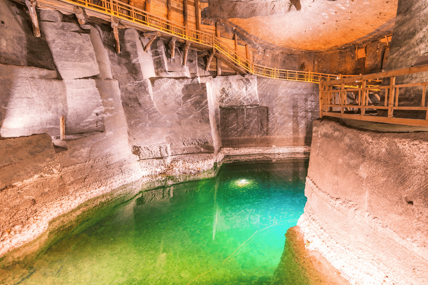 From Krakow: Guided Tour in Wieliczka Salt Mine