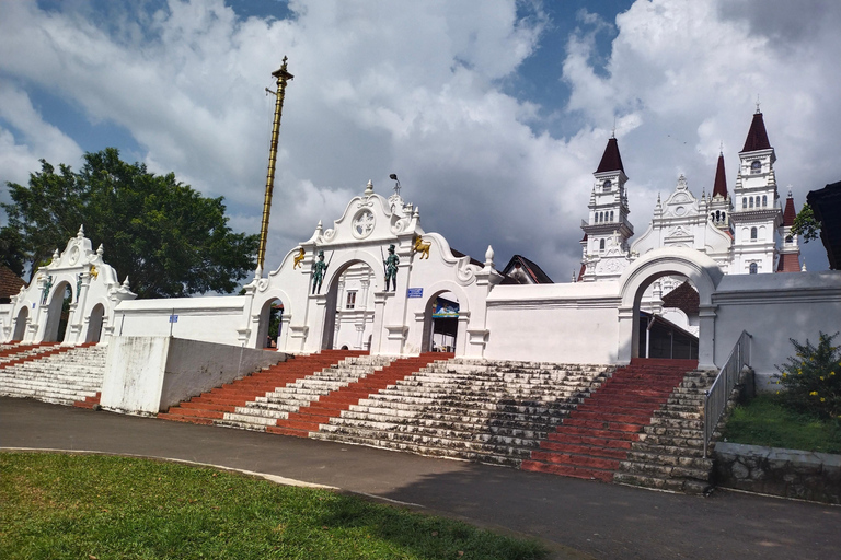 Kochi: Mulanthuruthy, Pazhoor, and Areekal Day Trip