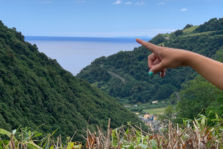 São Miguel: Wycieczka Salto do Prego i wodospad z piknikiem nad morzemSão Miguel: Wycieczka do wodospadu Salto do Prego i piknik nad morzem