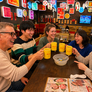 Tokyo: Shimbashi Salaryman Izakaya Crawl with Food & Drinks