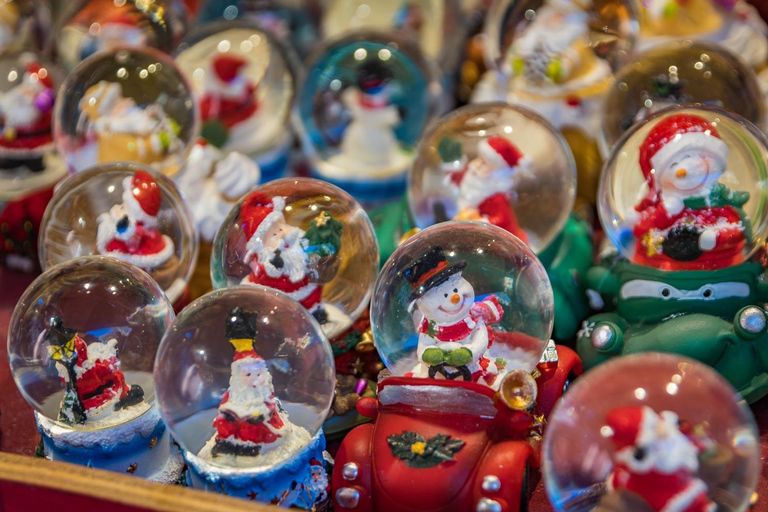 Zurich Christmas Market & Old Town Food Experience