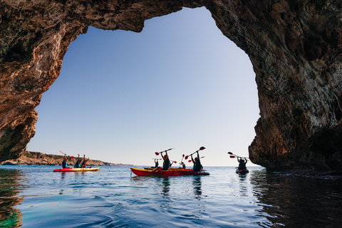 Cala Varques: Guided kayak Sea caves expedition & snorkeling