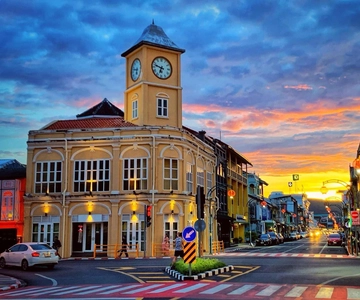 Phuket: Old Town Half-Day Sightseeing with Local Guide