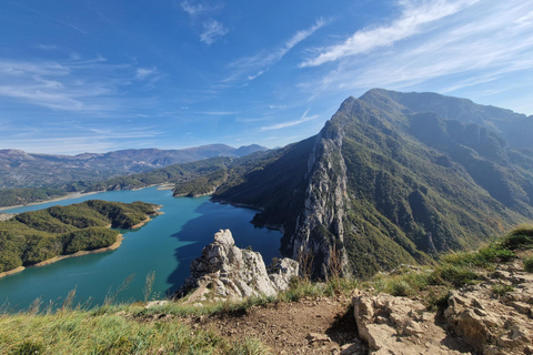 Excursão de um dia ao lago Bovilla a partir de: Durres, Golem