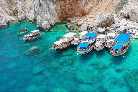 Fethiye: Full-Day 12 Island and Bay Cruise with Lunch
