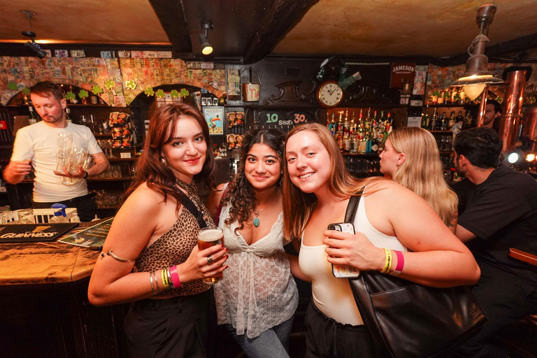 Cannes: Bar Crawl Madness 4 Bars, Wild Games &VIP Club Entry Cannes : Bar/Pub Crawl with Free Shots and VIP Access