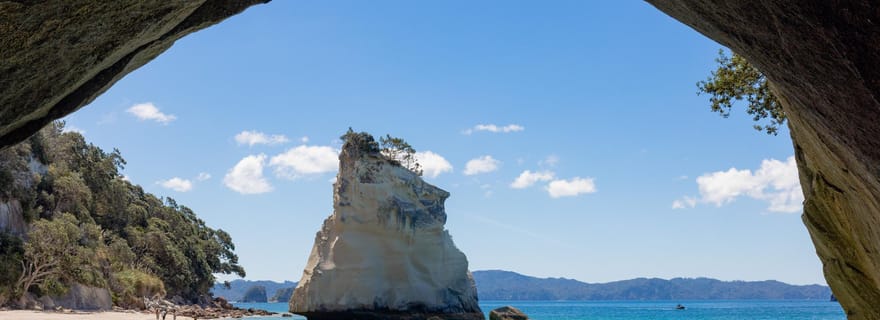 Hahei Explorer Cathedral Cove Tour en bateau