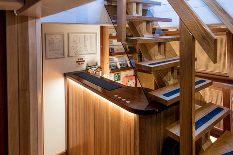 1 Hour Photo & History Cruise