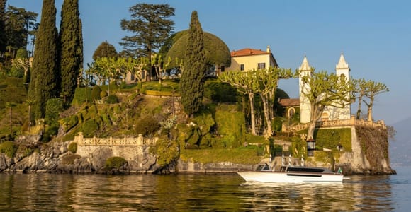 Jewels of Lake Como: 4-Hour Boat Tour among the Historic Villas