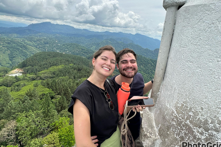 Tour del Triangolo Culturale dello Sri Lanka di 10 giorni+alloggio a 5 stelle