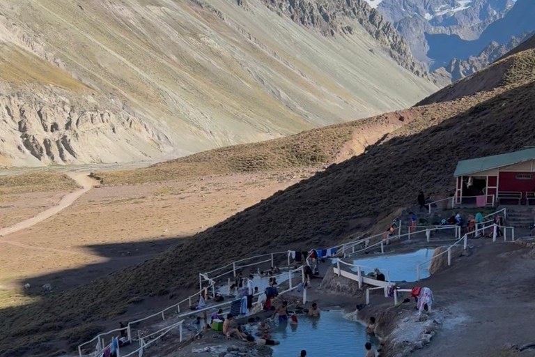 Santiago: Cajón del Maipo and Termas Colinas with Premium Picnic