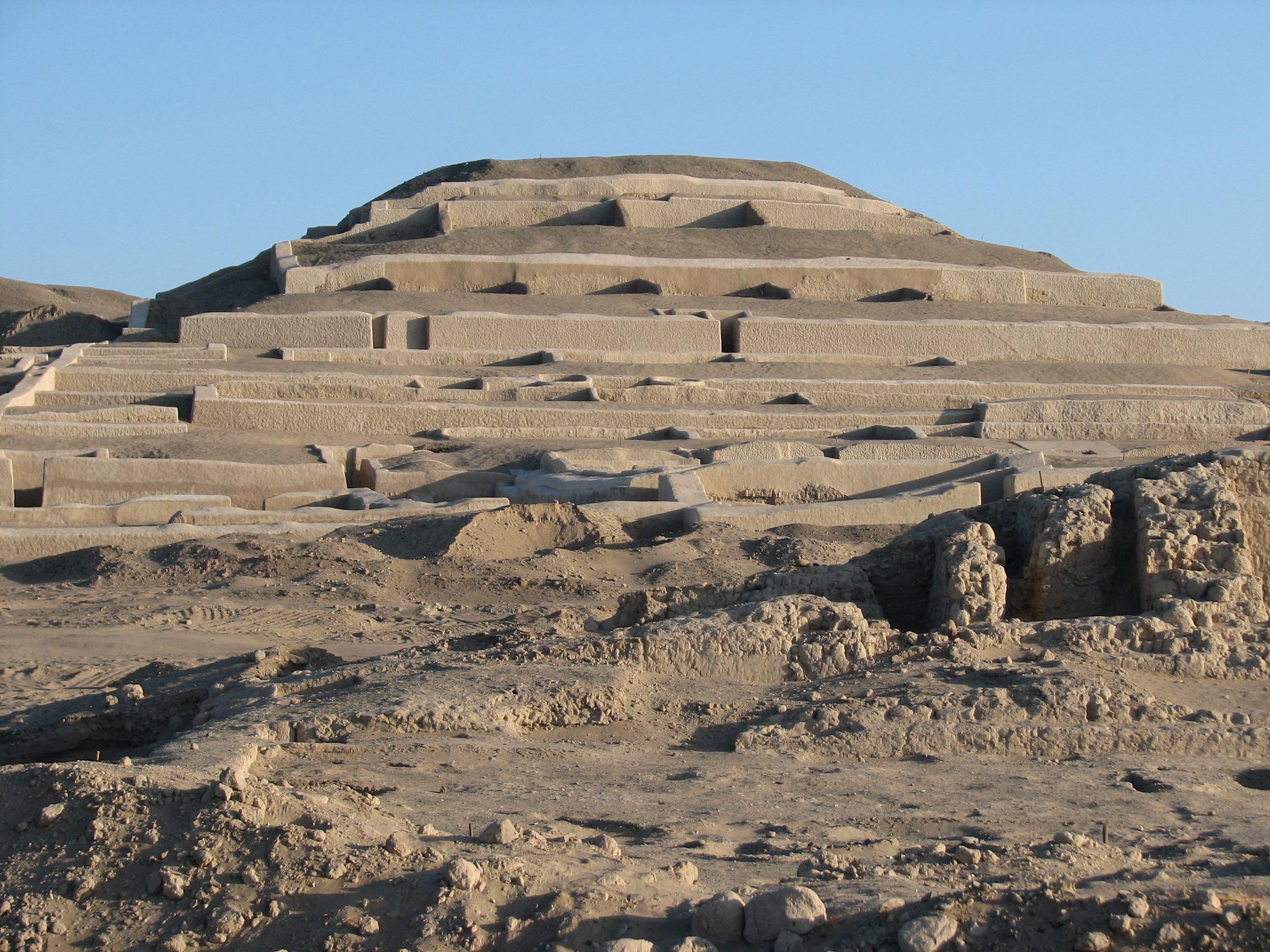 Nazca: Cahuachi Pyramiden und Ocongalla Aquädukt Tour