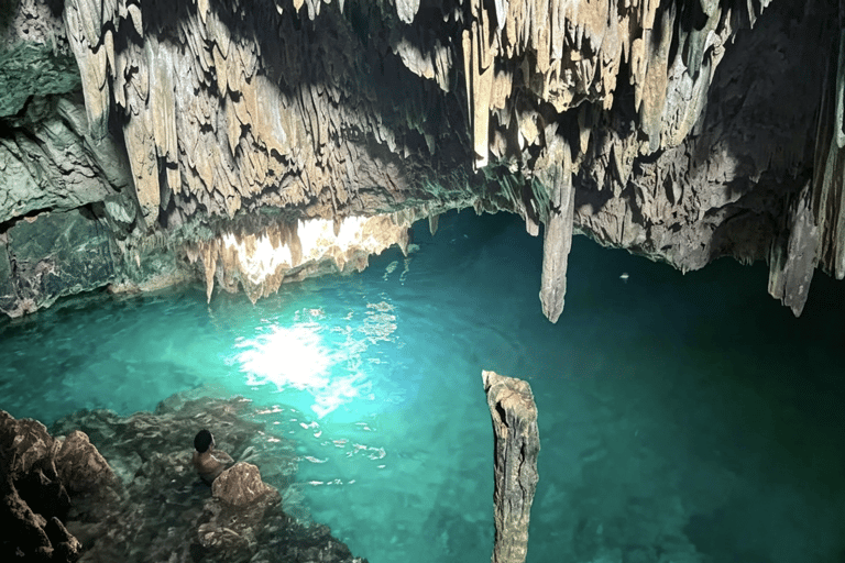 Labuan Bajo: Rangko Cave & Sylvia Sunset w/ Boat & Lunch