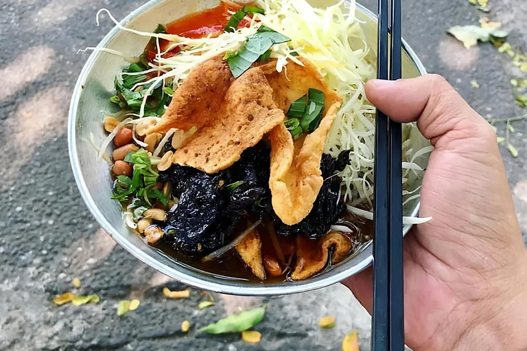 Ho Chi Minh: Excursão gastronômica original a pé com comida localExcursão a pé de comida de rua