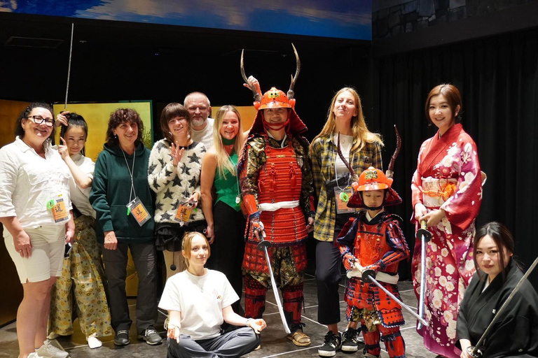 Osaka: Samurai Shows, Tea Ceremony and Japanese culture