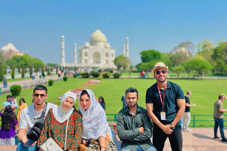 Private Sunrise Taj Mahal Tour From Delhi Private Tour with Car, Driver, and Guide