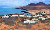 Graciosa Island, Jeep Safari Playa De las Conchas - Housity