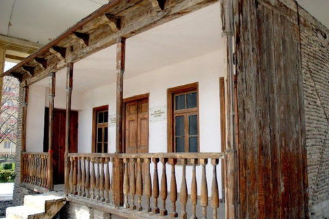 2-Day Tour: Magical Retro Car Tbilisi & Mtskheta Uplistsikhe