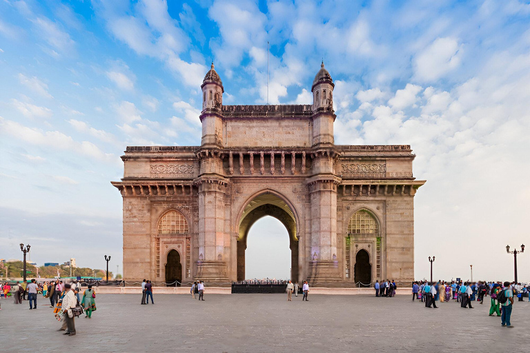 Walk and Explore Mumbai City: Guided Tour by Foot