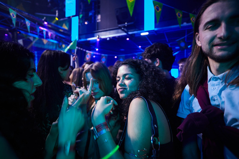 Lyon: Riviera Bar Crawl Party with Free Shots and Vip Entry