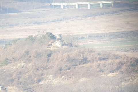 DMZ Civilian Control Zone+Suspension Bridge_Private GuideDMZ + most wiszący nad jeziorem Majang