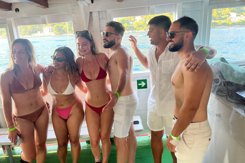 Dubrovnik: Sunset Boat Party with DJ & Blue Lagoon Swim Stop