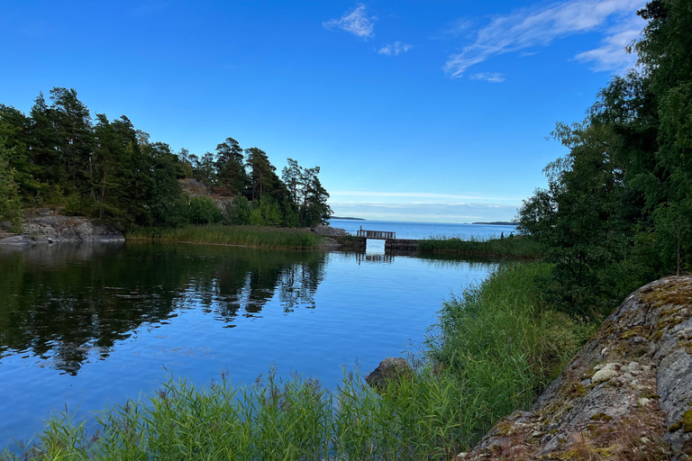 Helsinki: Escursione guidata nella natura di Uutela con merenda