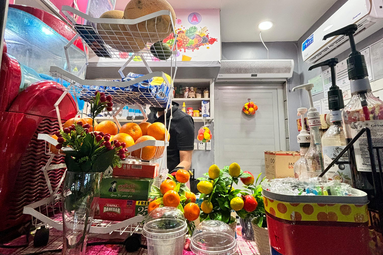 Lokale Erfahrung in Dschidda: Cafés &amp; Märkte TourJeddah: Tour durch lokale Cafés und Märkte