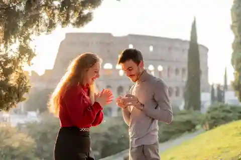 Secret Proposal Photoshoot i Rom + Reel
