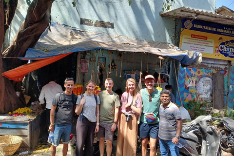 Mumbai: Dharavi Slum Tour met lokale gidsPrivé: Wandeling in de sloppenwijk van Dharavi met lokale gids