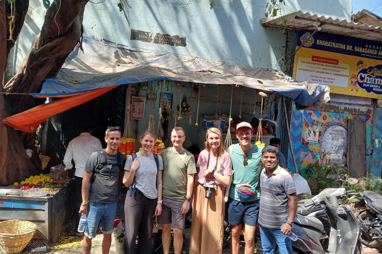 Mumbai : visite guidée du bidonville de Dharavi avec un guide localEn privé : Promenade guidée dans le bidonville de Dharavi avec un guide local