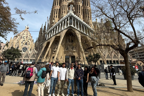 Sagrada Família Entry Ticket and Guided Tour