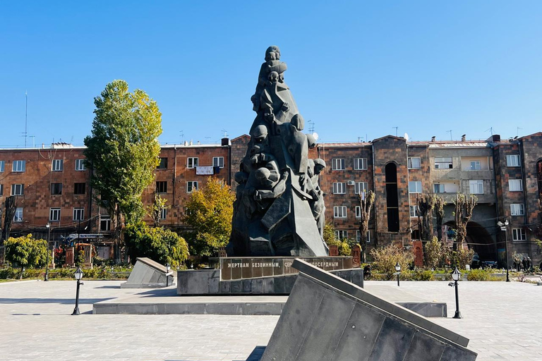 From Yerevan: Gyumri Day Trip with Black Fortress