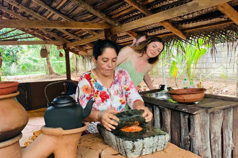 Anuradhapura: clase de cocina tradicional de roti de coco frescoAnuradhapura: Clase de cocina tradicional de roti de coco fresco