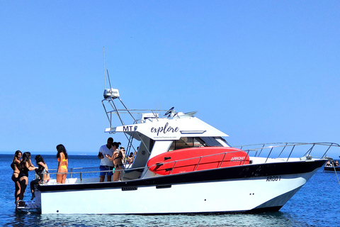 Sesimbra: Exclusive Private Yacht tour with sea activities! Sesimbra: Exclusive Private Yacht Experience and activities,