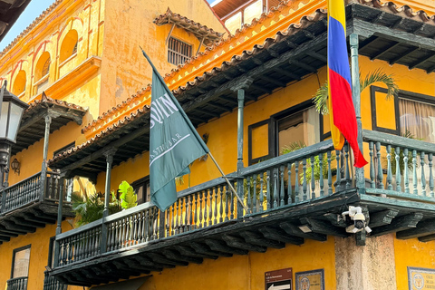 Cartagena: Walking tour & Sunset Pirate Ship Cruise
